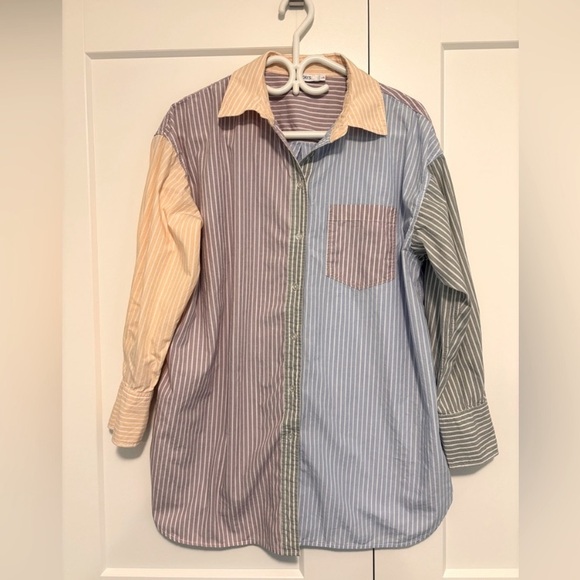 Ricki's Tops - Multicolor Striped Women’s shirt, size L.